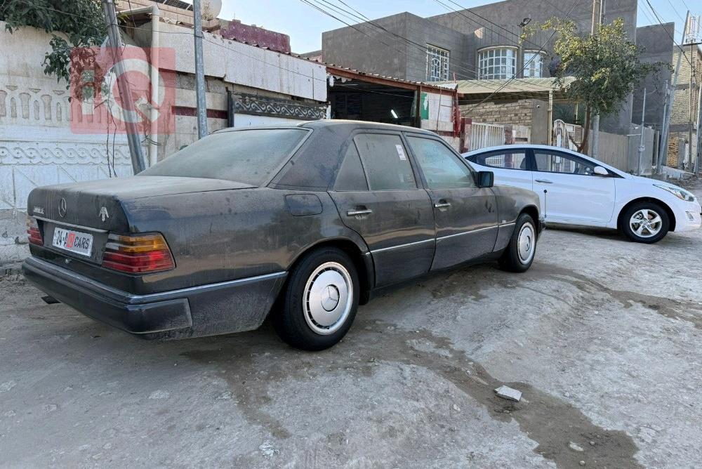 مرسيدس بنز E-Class